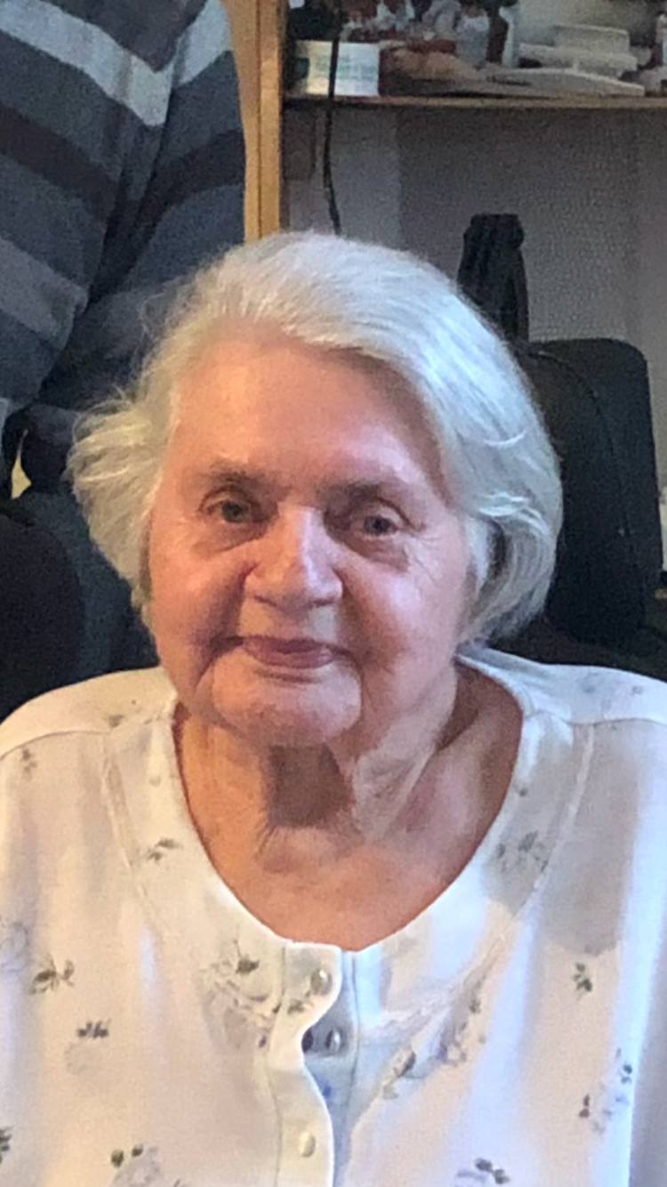 Photo de Madame Huguette, Sylvianne JAOUEN